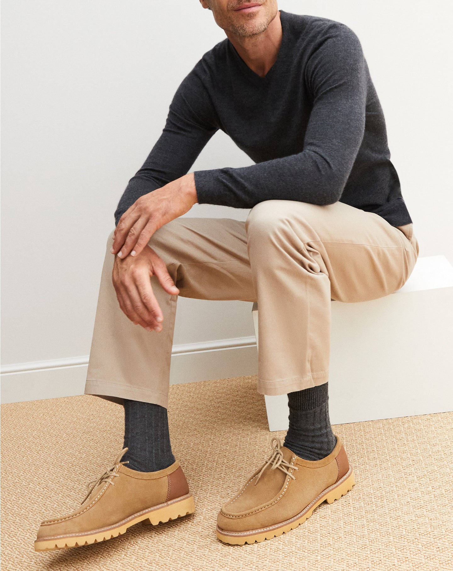 Ultra-fine cashmere V jumper - Anthracite