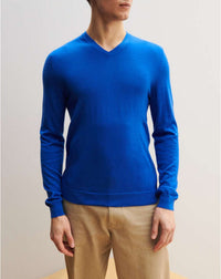 Ultra-fine V-neck cashmere jumper - Veronique Blue