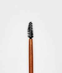 La brosse à sourcils