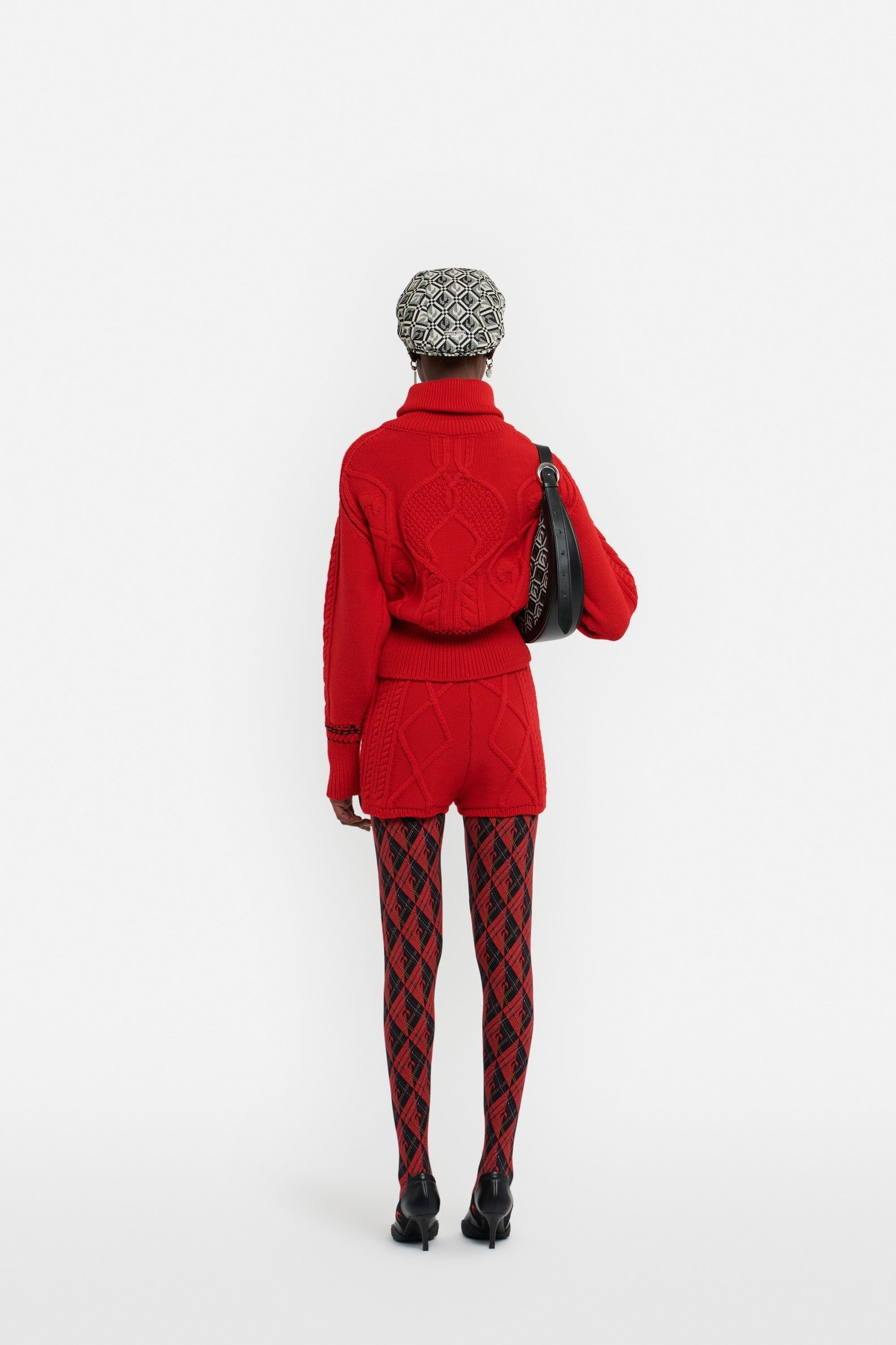 PRIX MARQUE : 95€_Red Short - Red