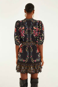 NEW_Belle Garden Black Robes courtes - Belle Garden Black