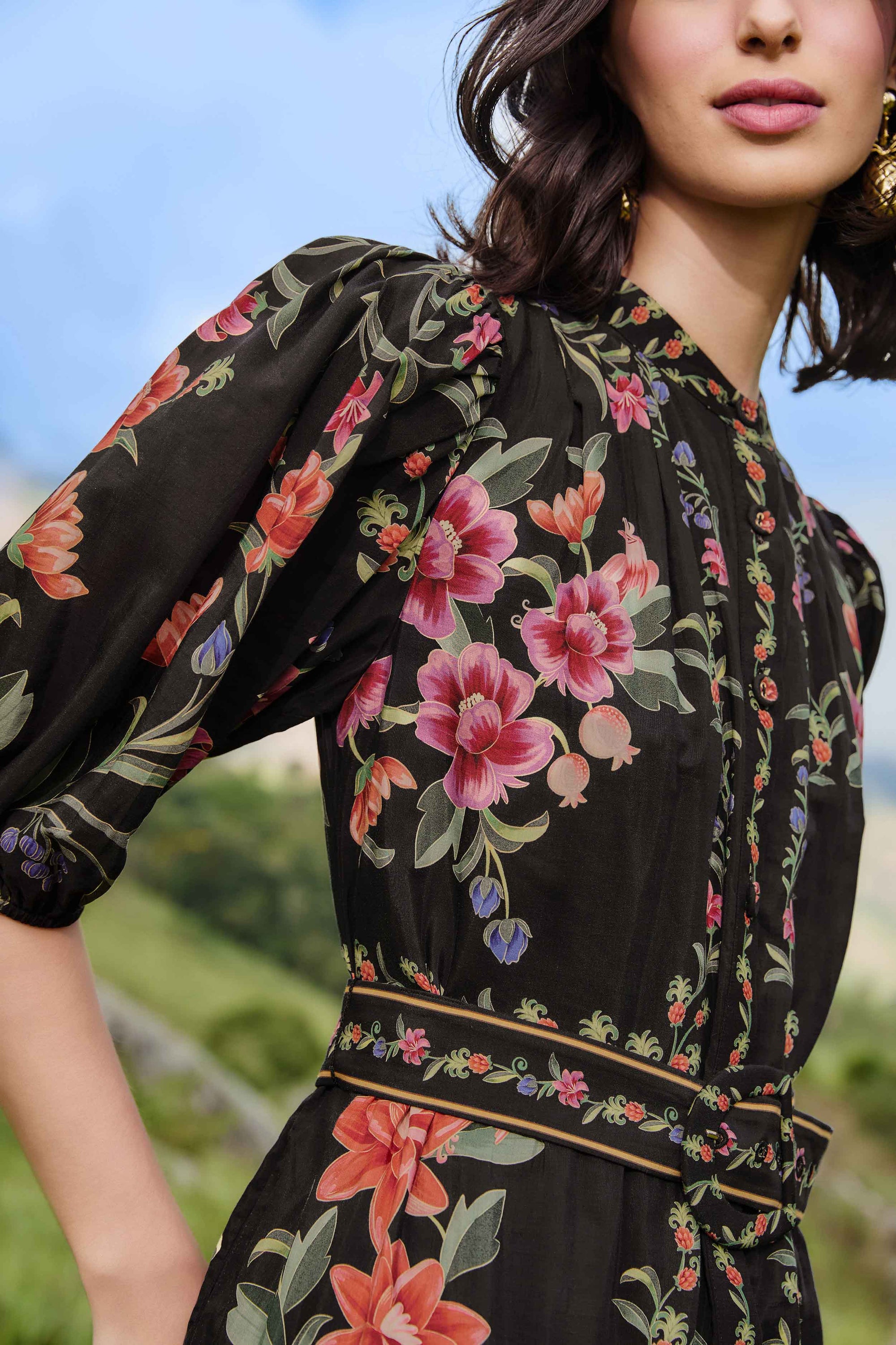 NEW_Belle Garden Black Robes courtes - Belle Garden Black