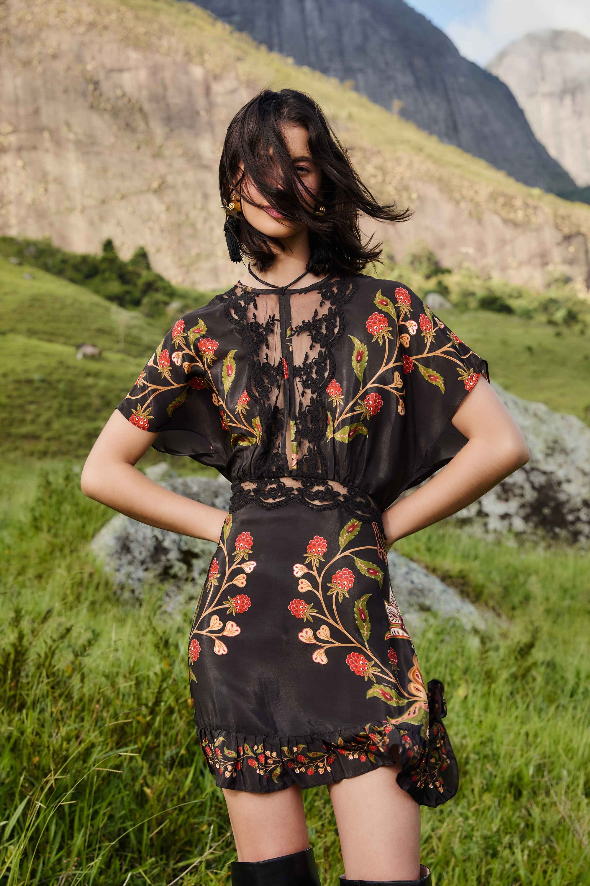 BADVIEW_NEW_Berry Garden Black Robe courte - Berry Garden Black