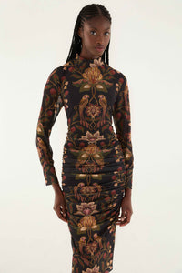 Berry Garden Black Robe midi - Berry Garden Black