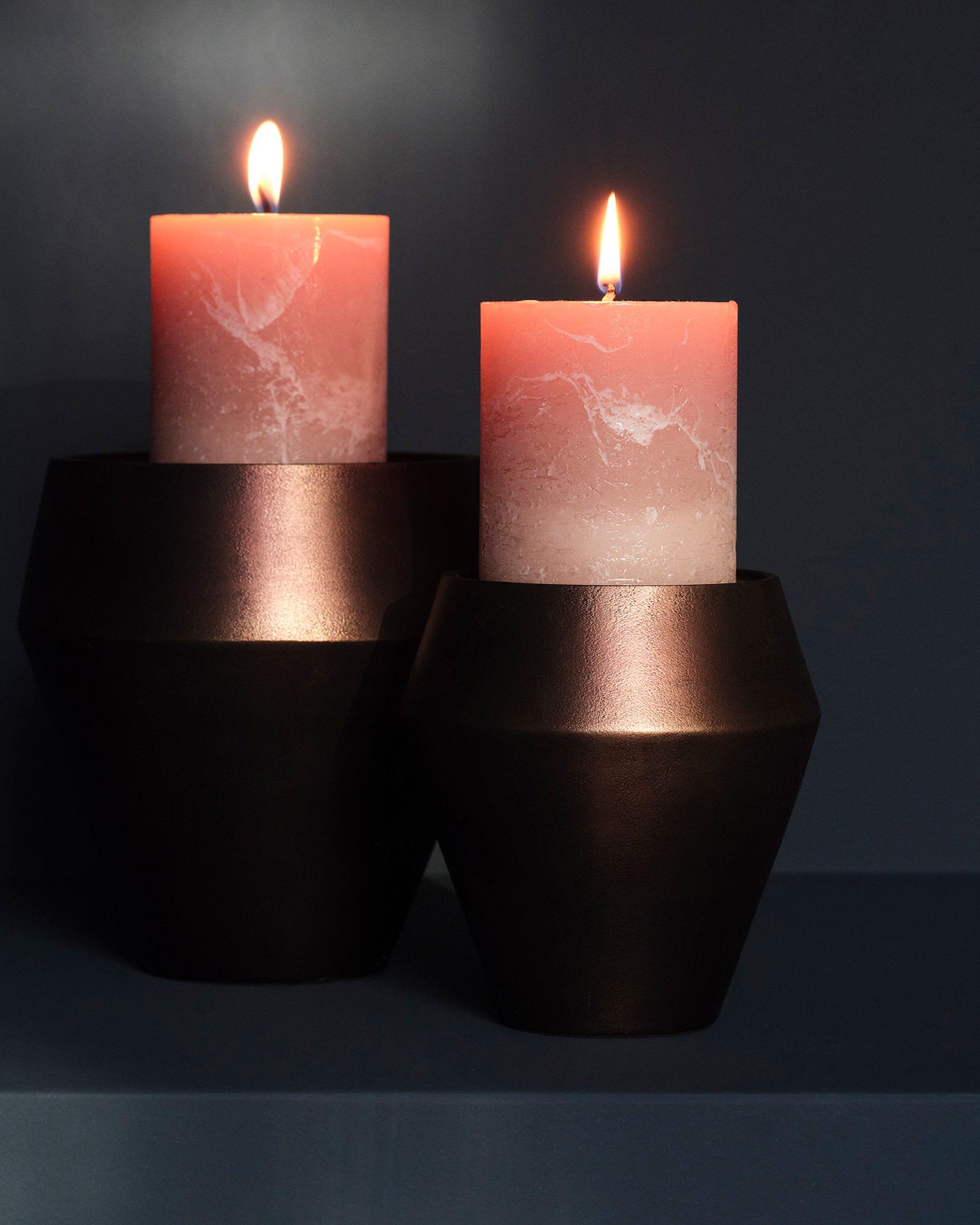 Bougeoir Hizum S en métal - Black