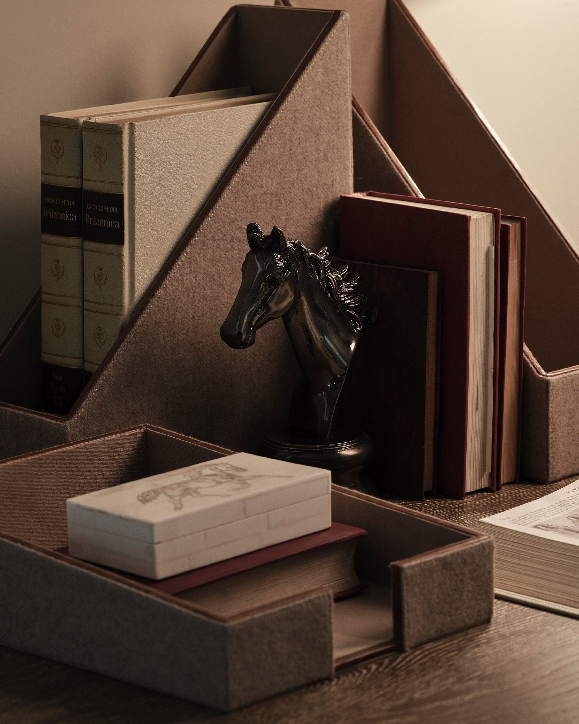 Cale livre Cheval Jaz en métal - Black