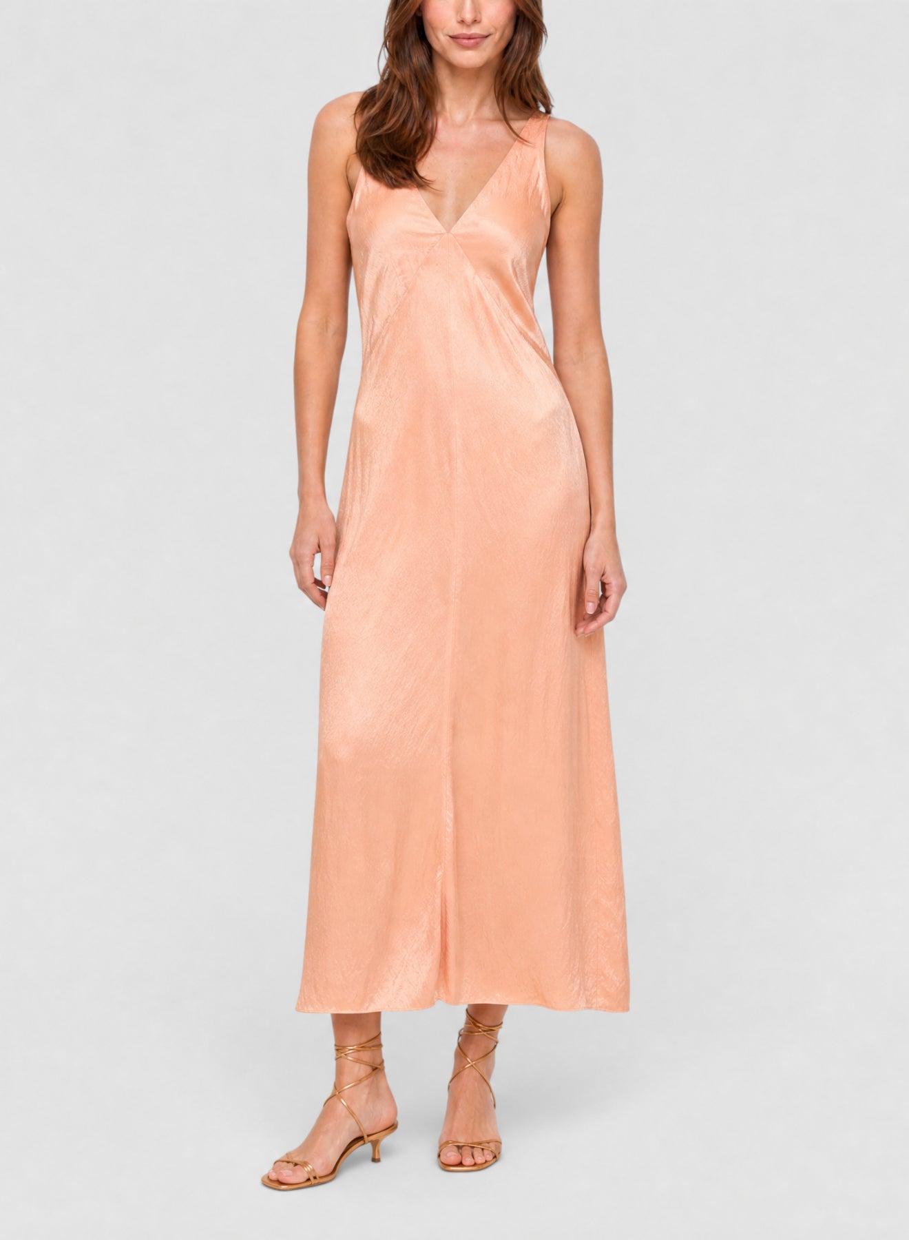 Robe nuisette contemporaine en soie - Pesco