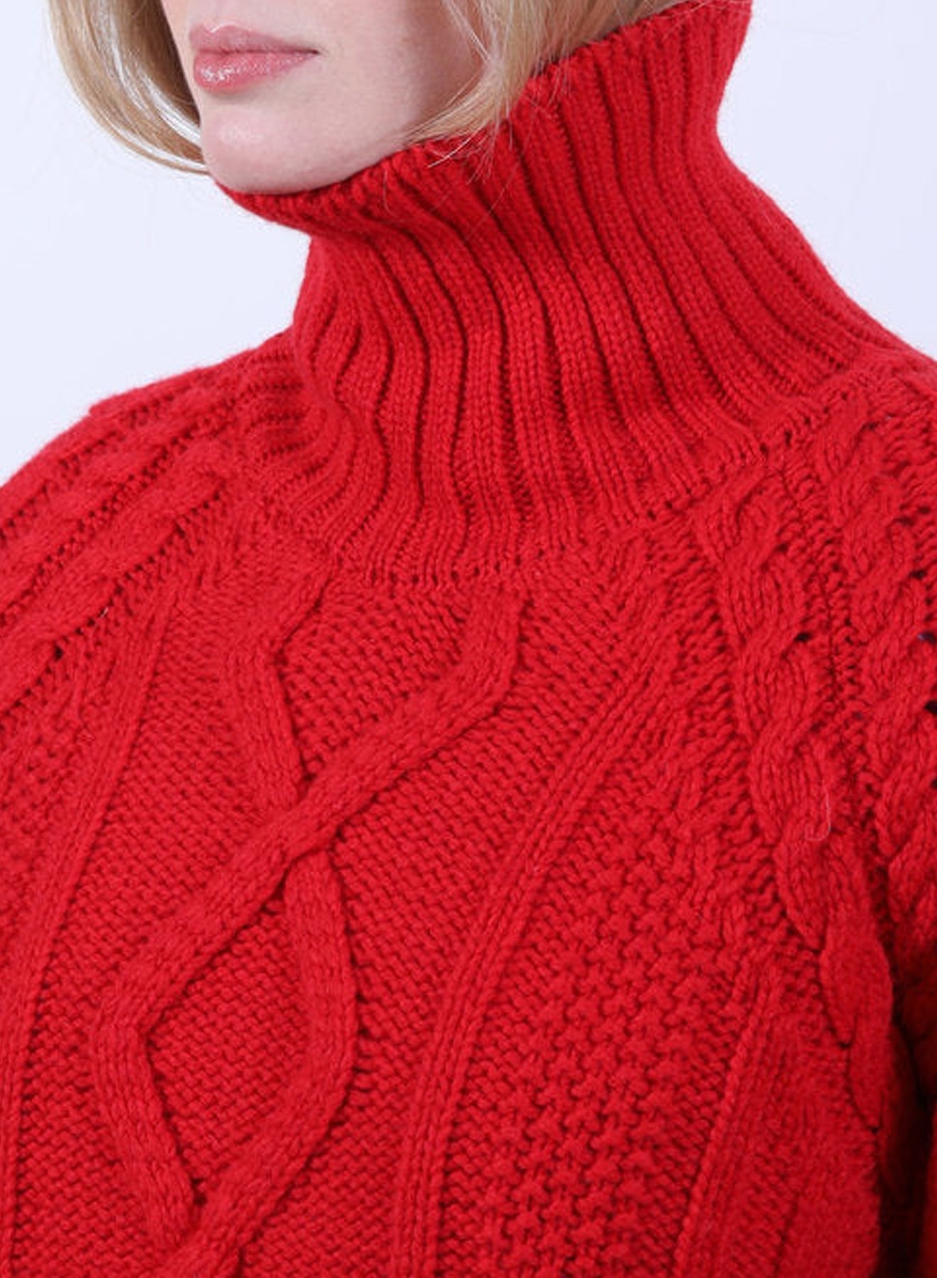 KNITWEAR