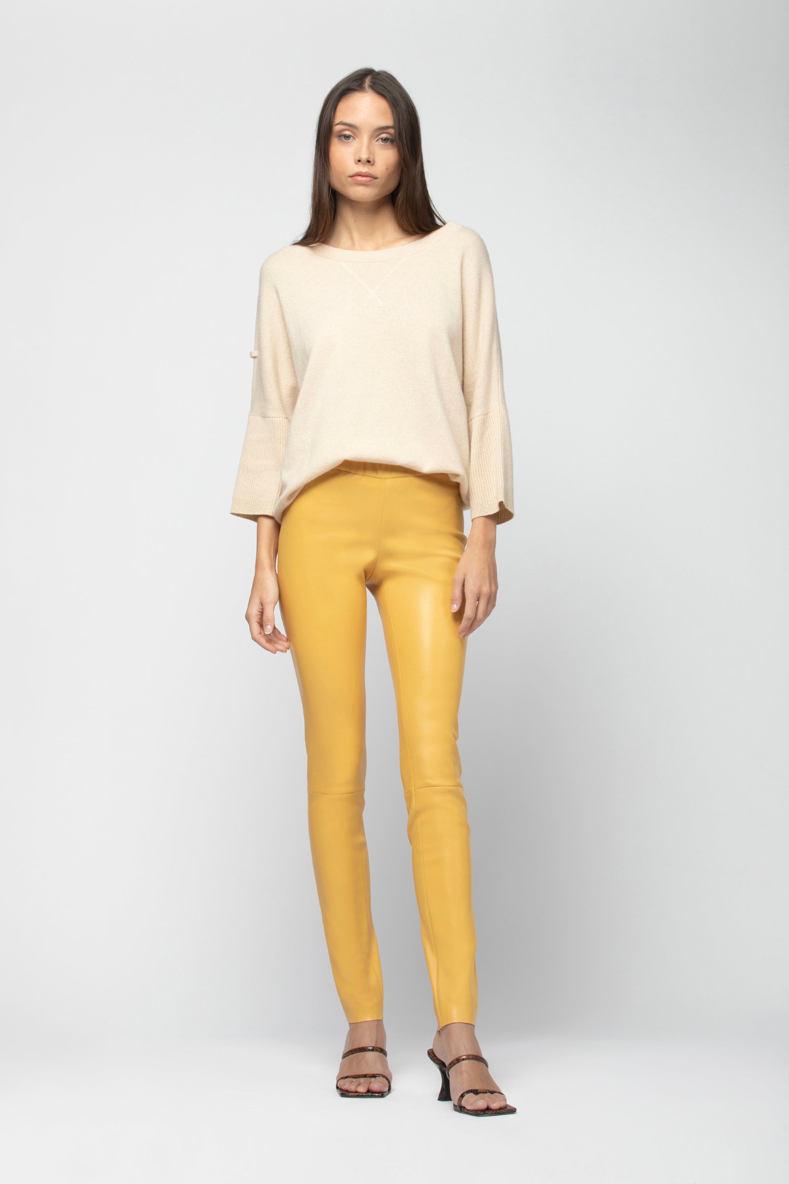 1 QTY NEW LEGGING CUIR STRETCH