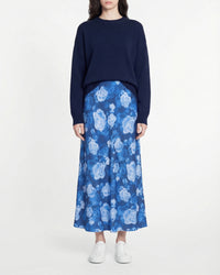 Vicky midi skirt in silk - Romantic Roses Blue