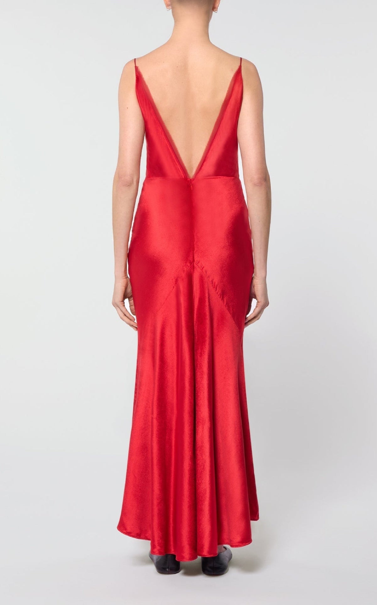 Brigita Dress en rouge écarlate liquid soie velours