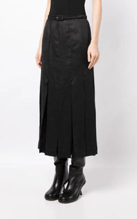 Edith Pleated Skirt en noir textured lin sub