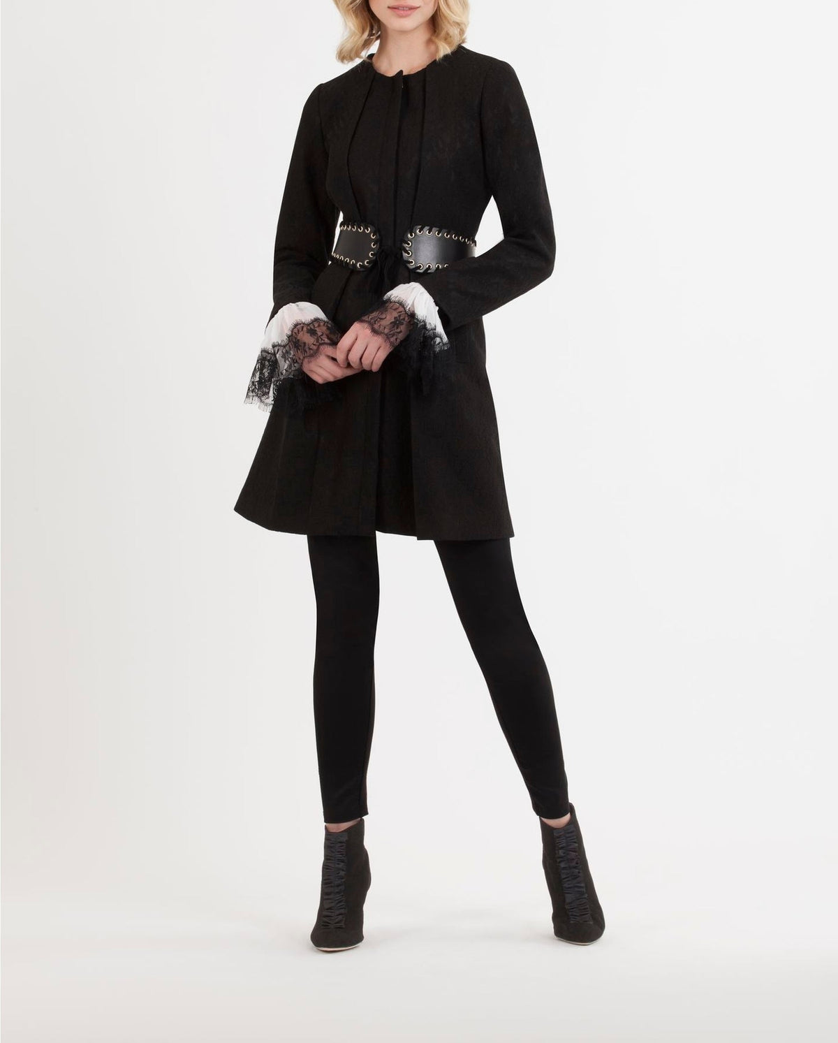 Manteau Ewa en dentelle - Black