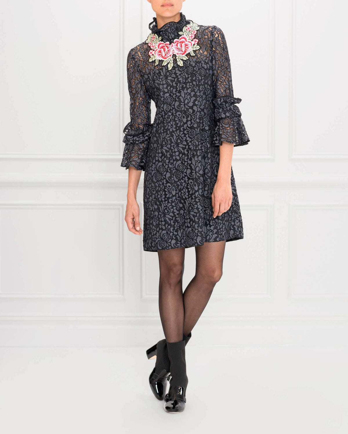 Robe Surprise en dentelle - Silver Grey