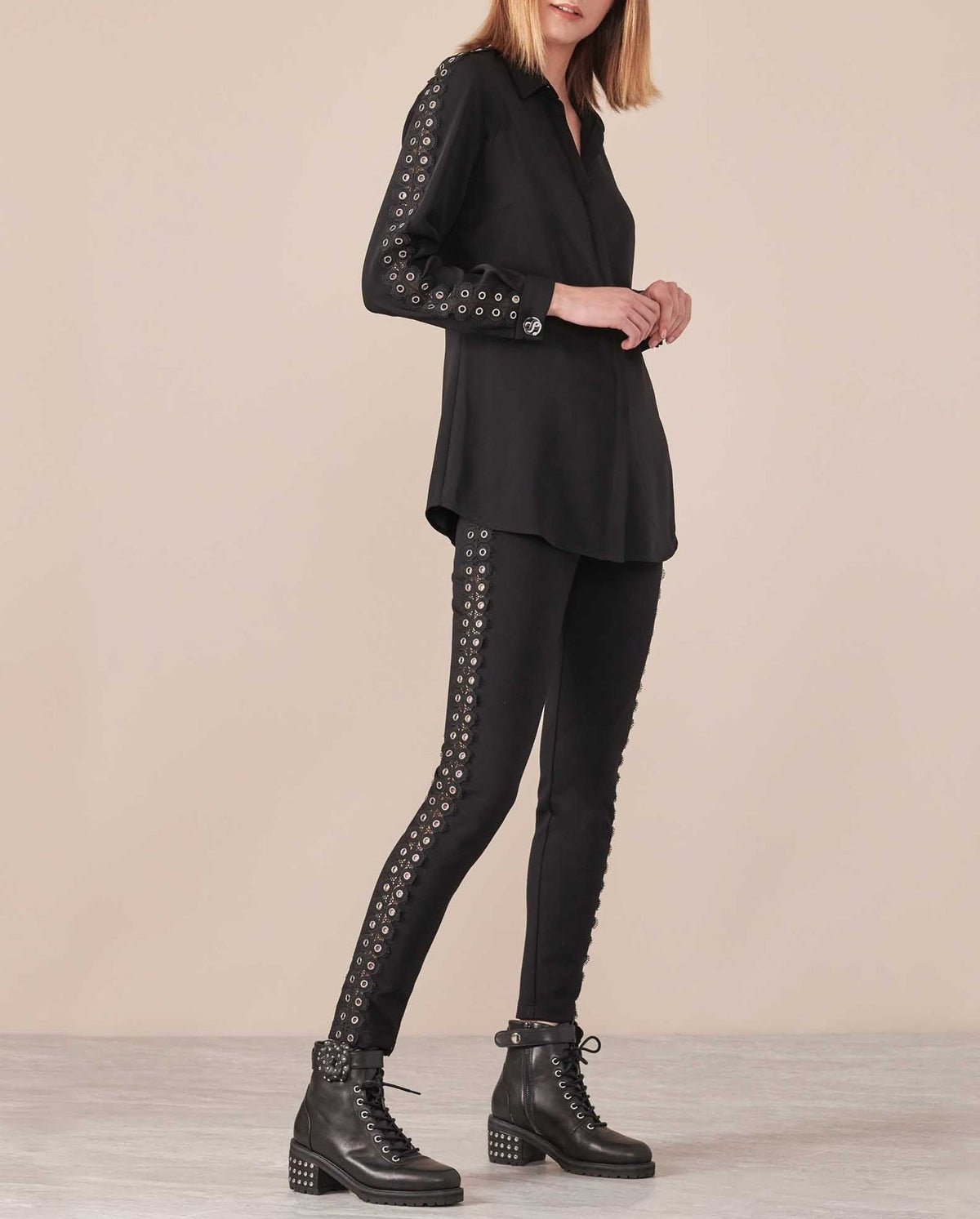 Chemise Lutine en dentelle - Black