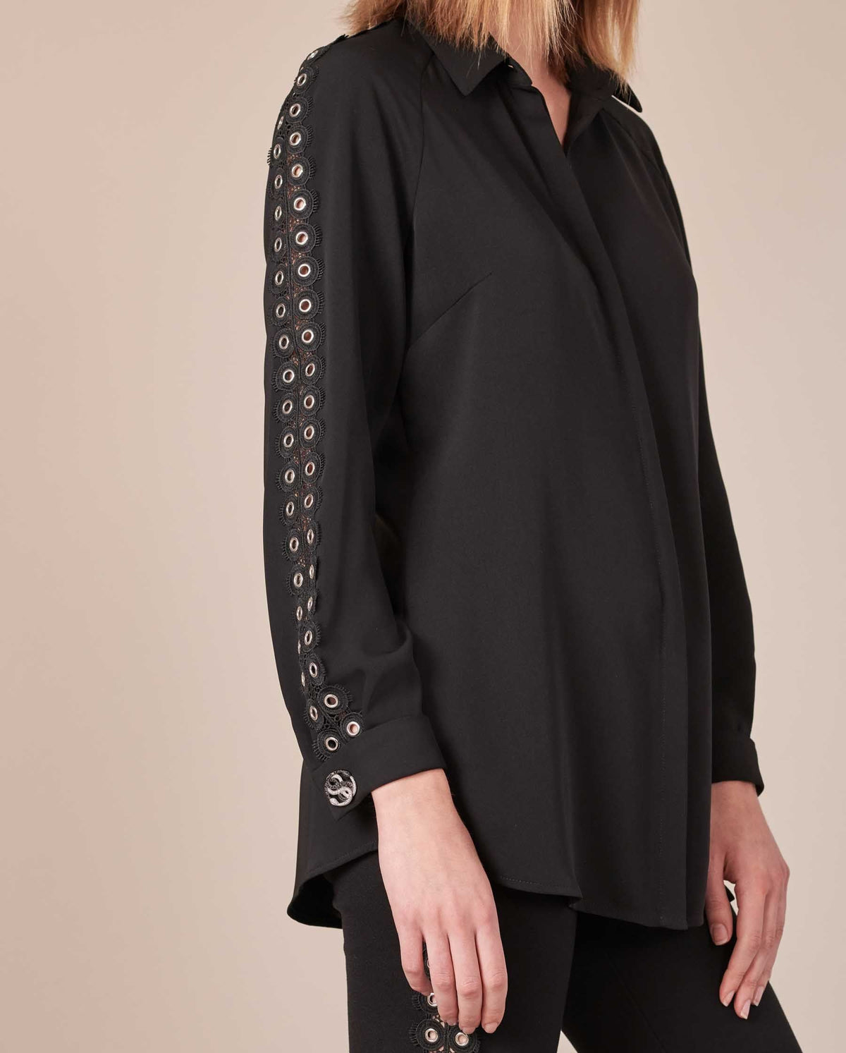 Chemise Lutine en dentelle - Black