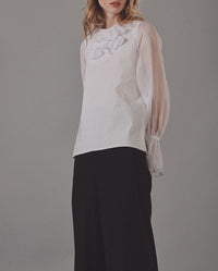 Blouse Lucine à détails sur le col - White