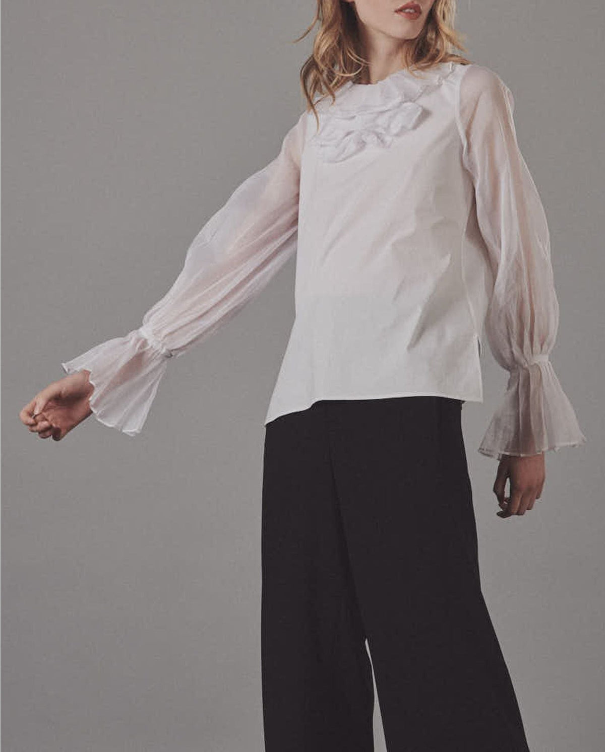 Blouse Lucine à détails sur le col - White