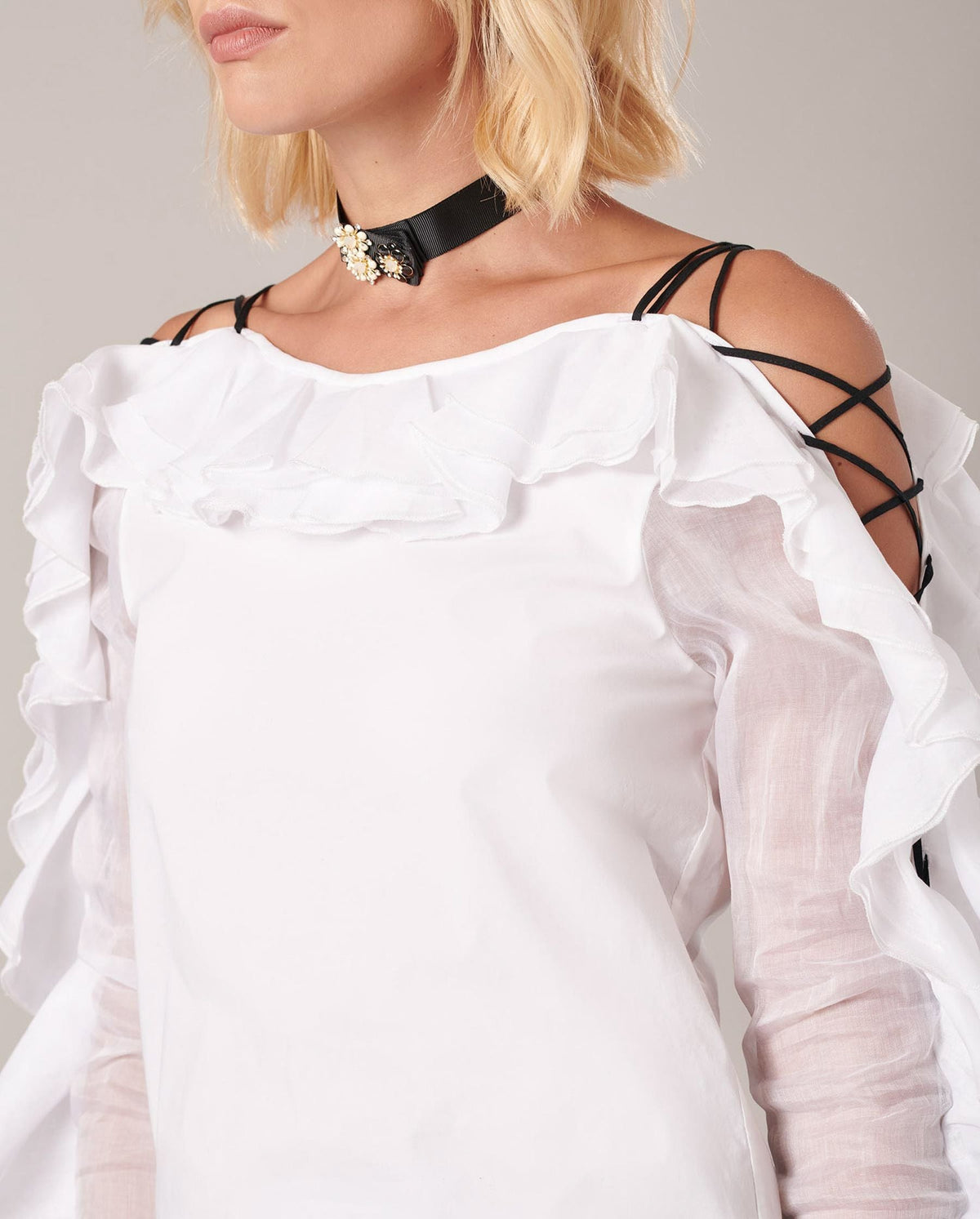 Blouse Lealine porté épaule - White