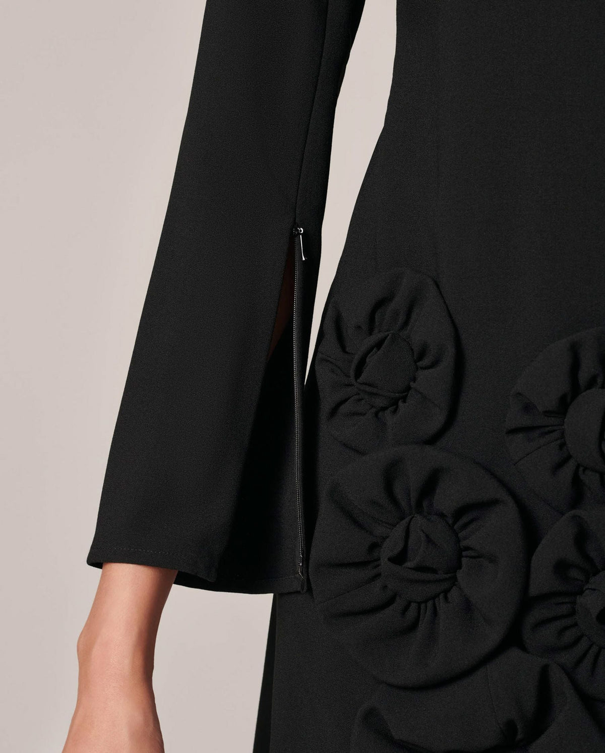 Robe Lavonna avec fleurs tricotées - Black