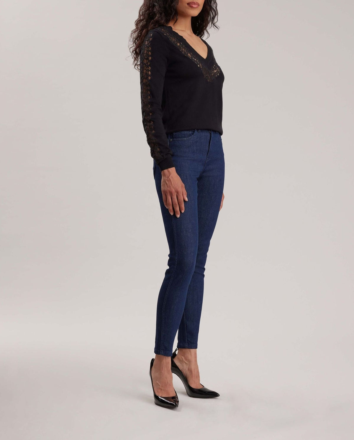 Pull Edmée en tricot ample à dentelle - Black