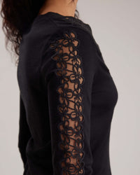 Pull Edmée en tricot ample à dentelle - Black