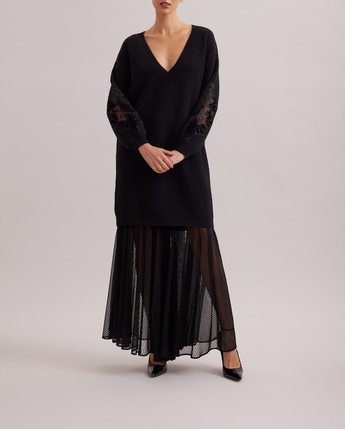 Robe Academy en laine à détails brodés - Black