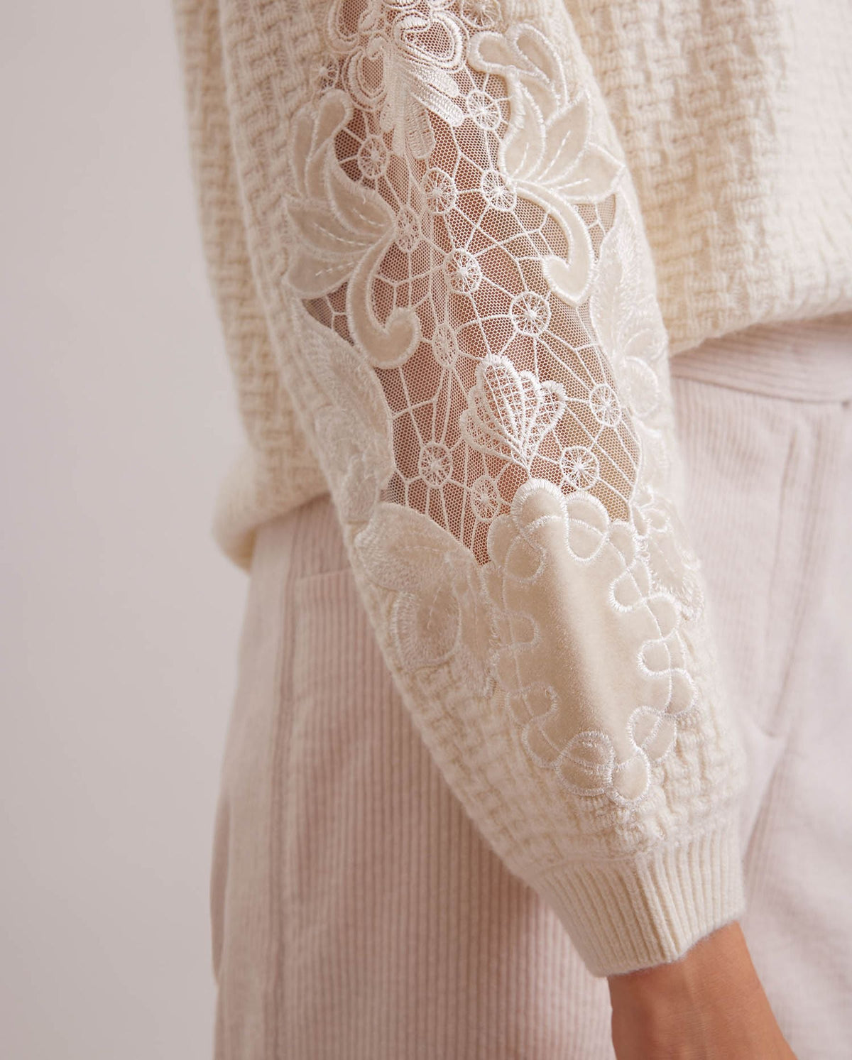 Pull College en laine à détails brodés - Moon White