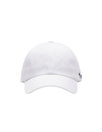 Cap with embroidered badge - White