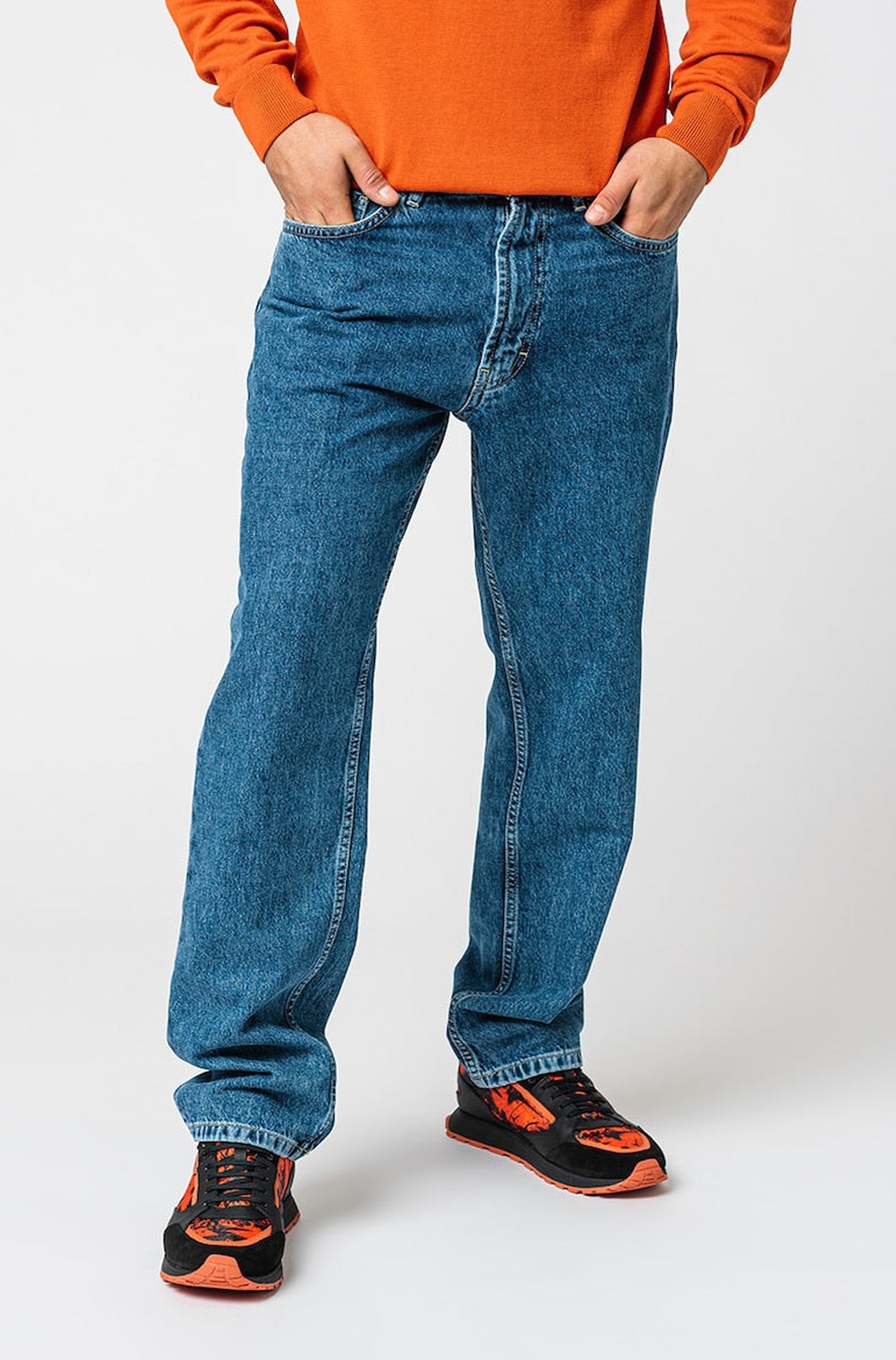 Jean Hugo 640 - Light & Pastel Blue