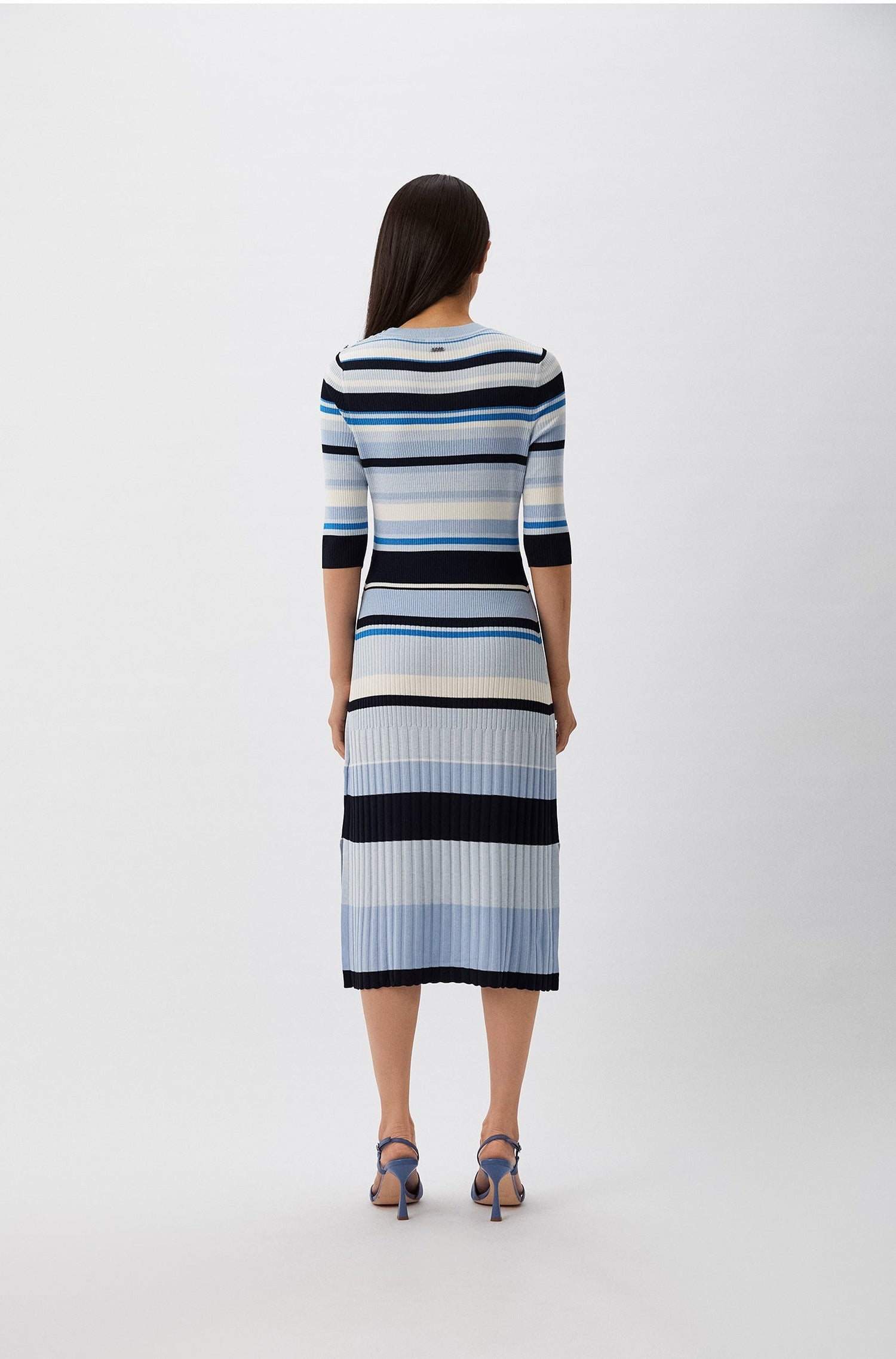 Robe Fonzipona - Open Miscellaneous