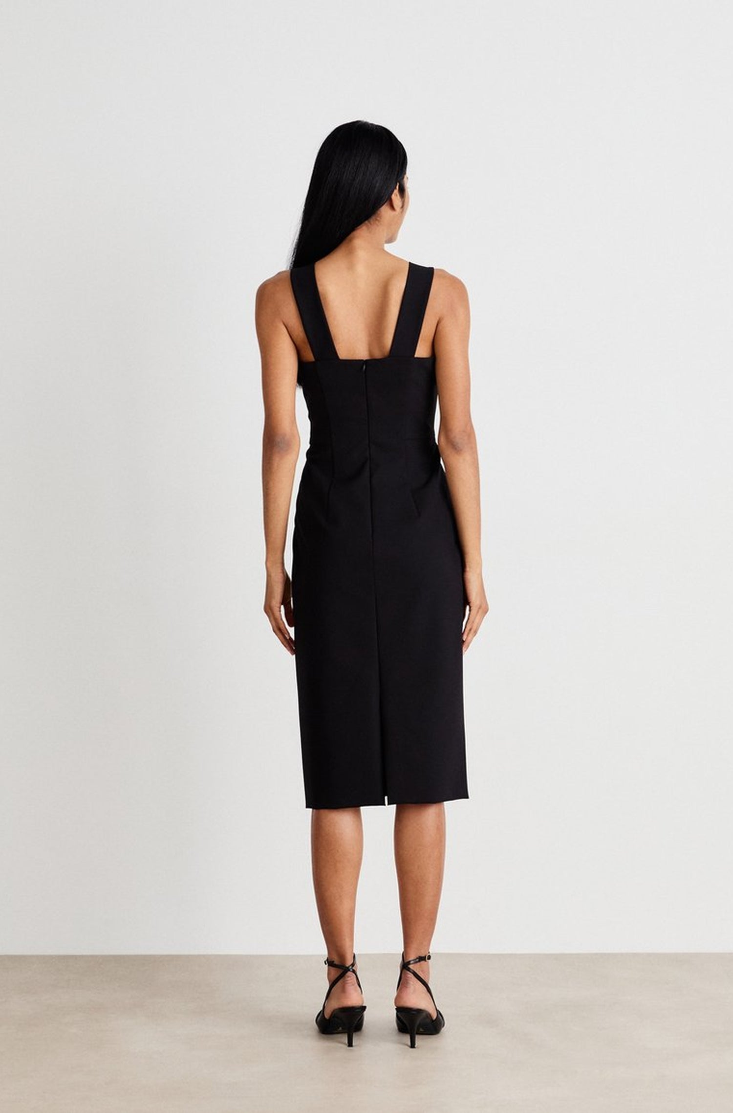 Robe Dizena - Black