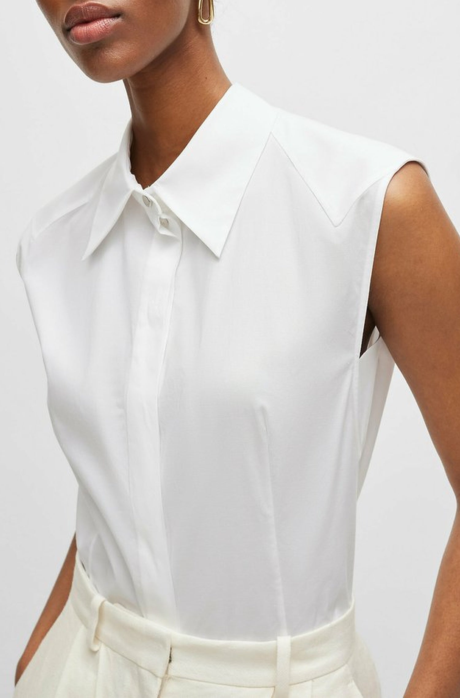 Blouse Banoh - White