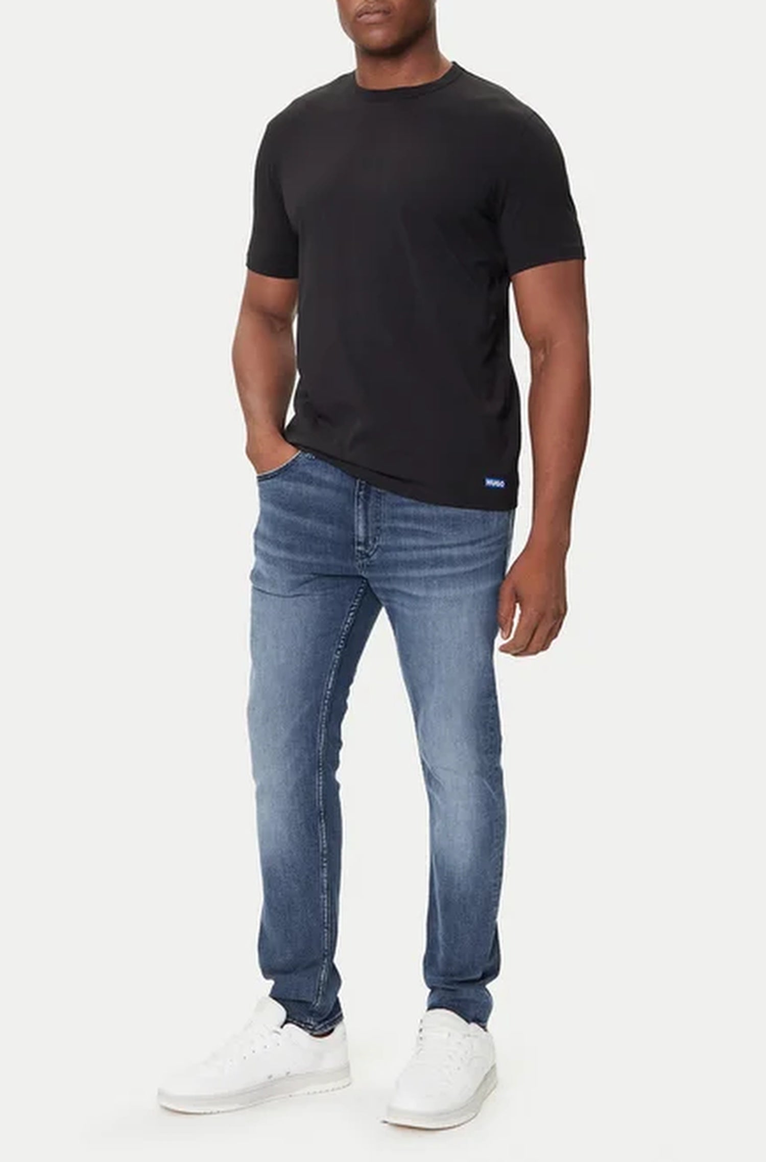 Set of 2 T-shirts: Blue and Black