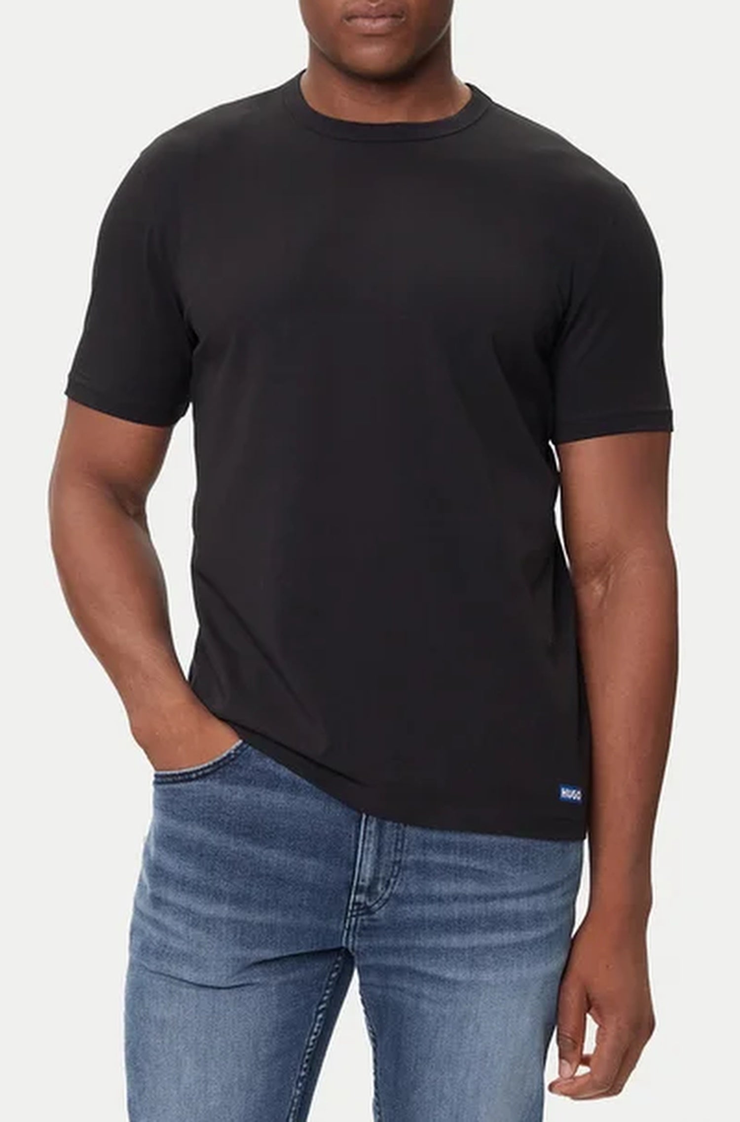 Set of 2 T-shirts: Blue and Black