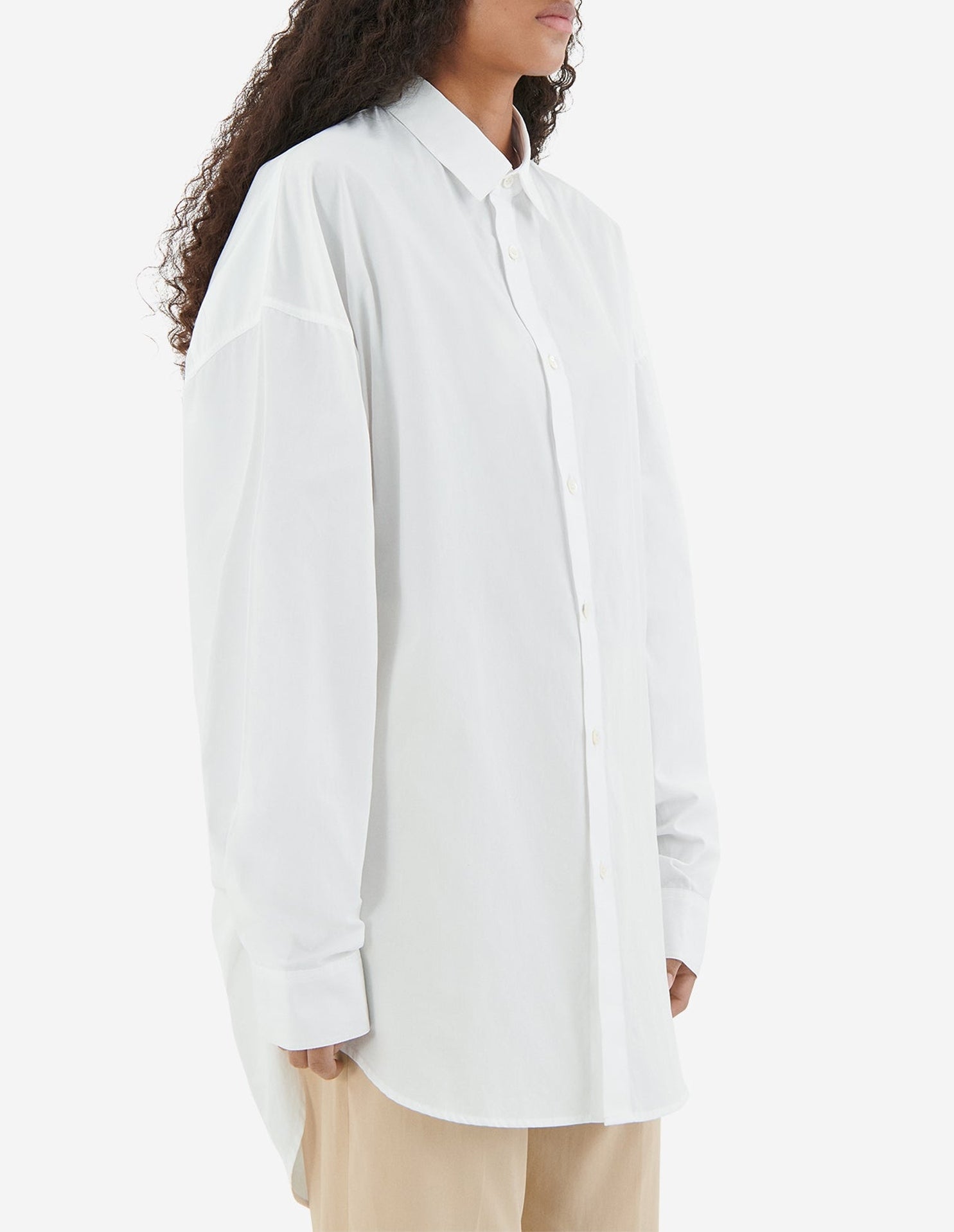 Chemise oversize avec écusson - White