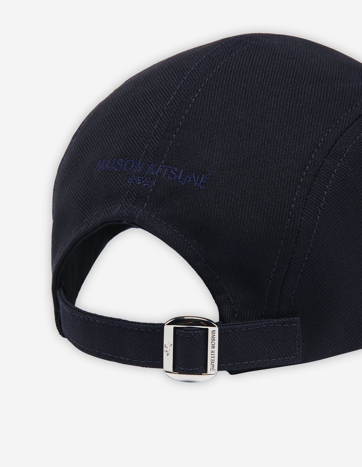 Casquette à coiffe brodé à l'avant et œillets - Navy