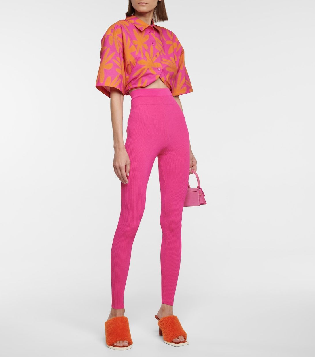 150€ / 2 sold //8 QTY / ST25%   Mules avec logo 75 en peau lainée - Orange