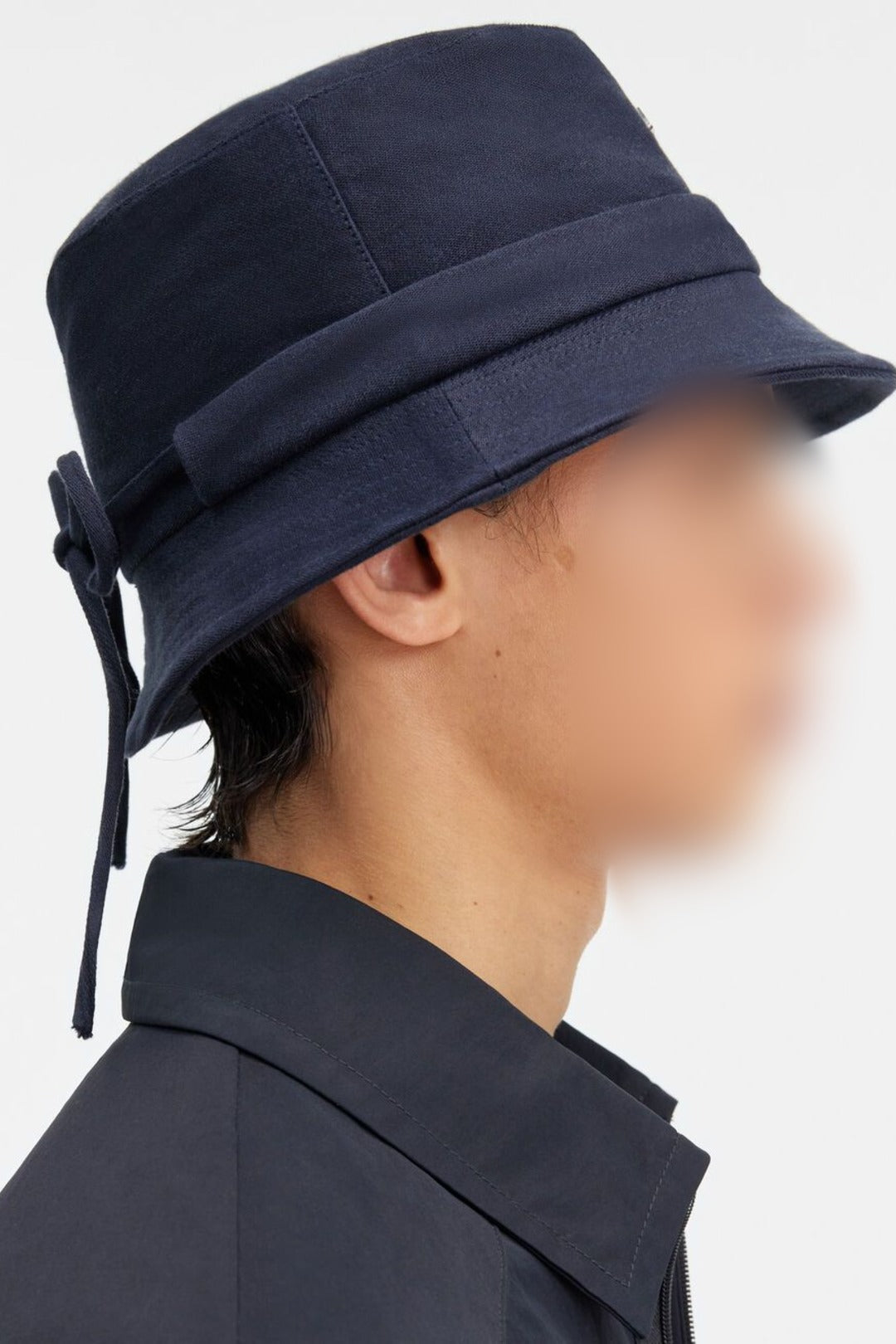30€ / 90 sold //110 QTY / ST82%   Bob Gadjo noué avec logo - Dark Navy