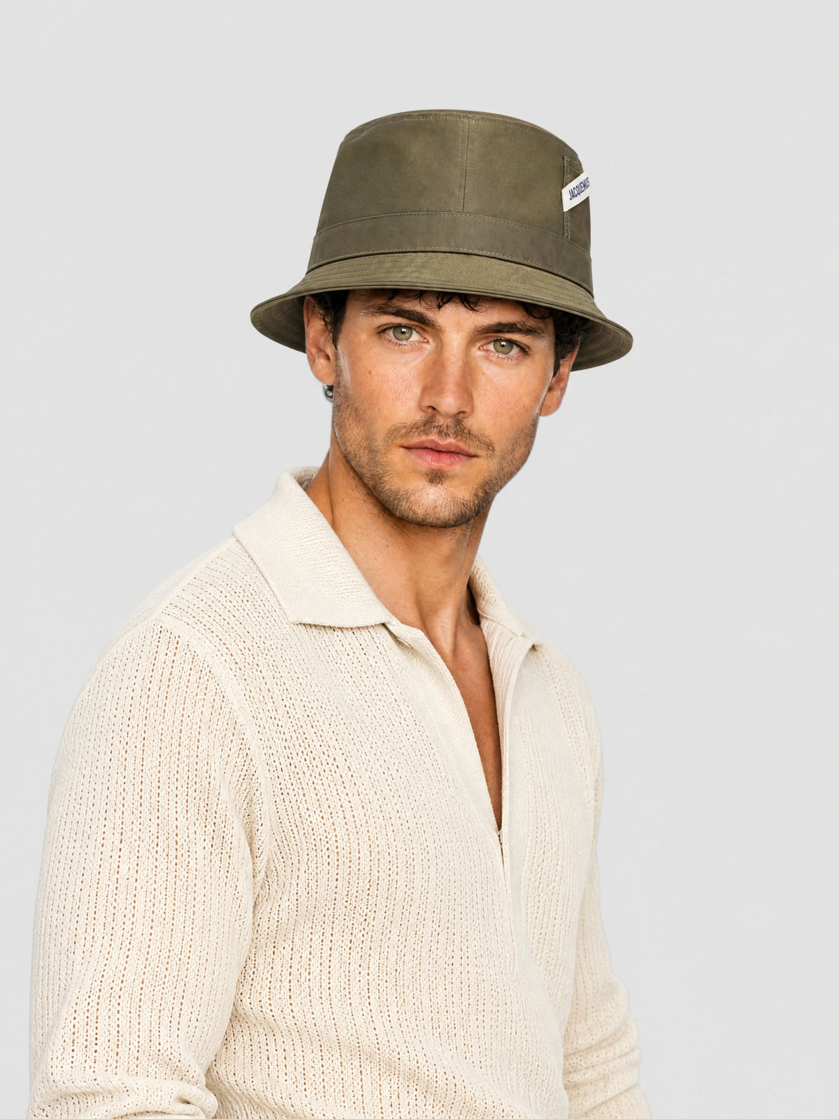 30€ / 68 sold //100 QTY / ST68%   Bob Ovalie à poche plaquée - Khaki