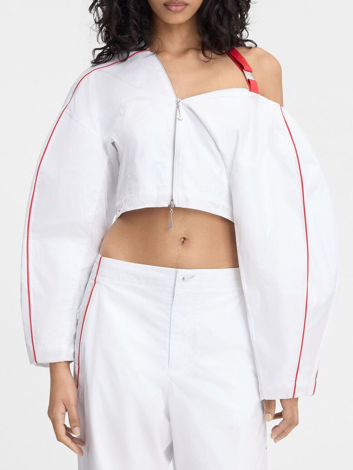 50€ / 2 sold //12 QTY / ST17%   Veste Nike x Jacquemus - White