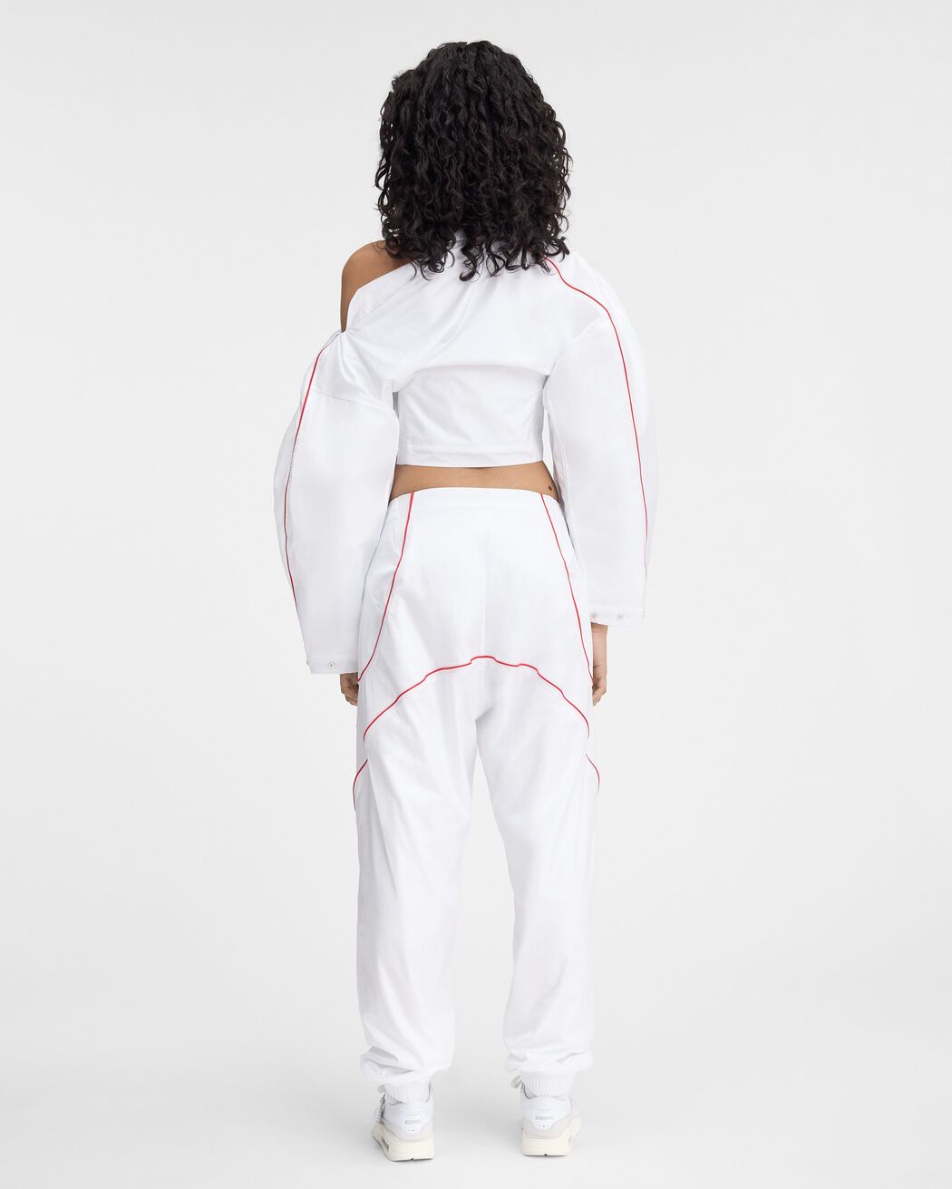 50€ / 2 sold //12 QTY / ST17%   Veste Nike x Jacquemus - White