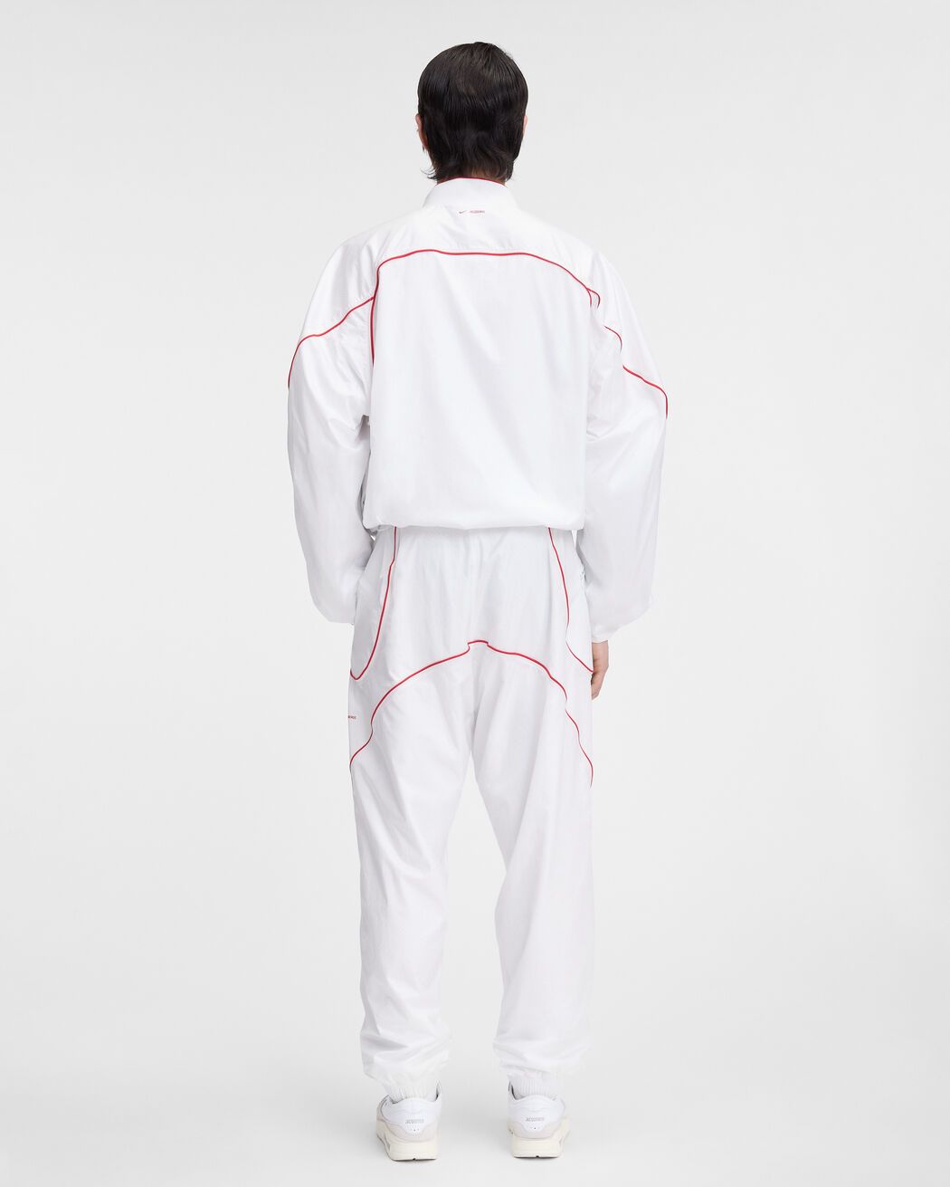 50€ / 12 sold //14 QTY / ST86%   Veste Nike x Jacquemus - White
