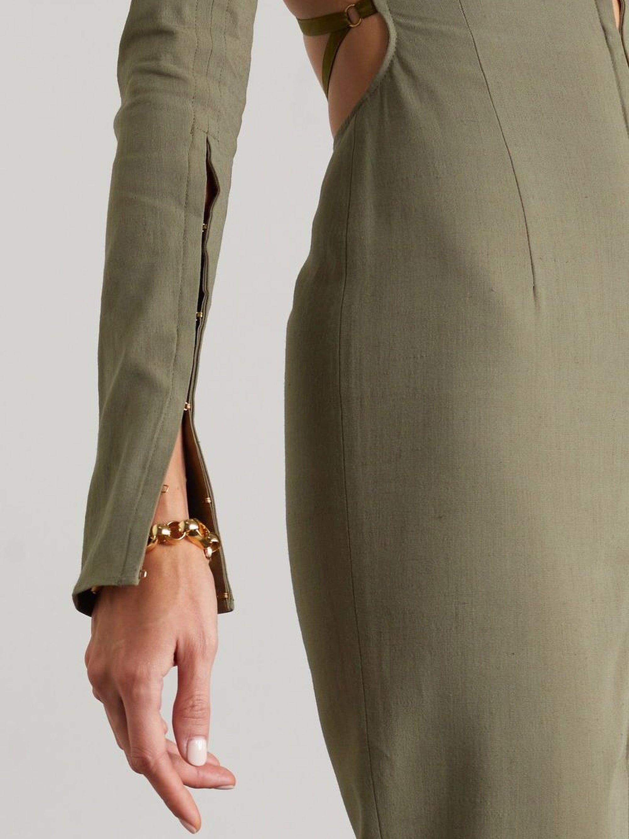 KHAKI LA ROBE OBIOU