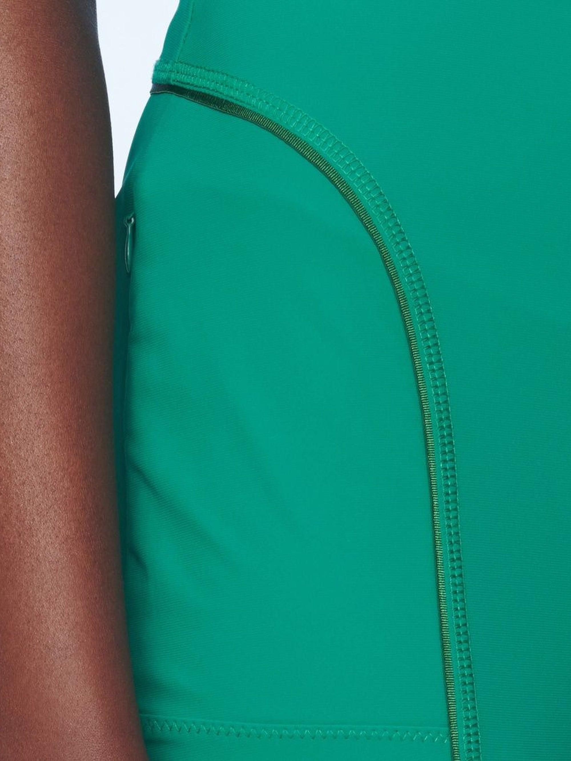 GREEN LE SHORT TUBA