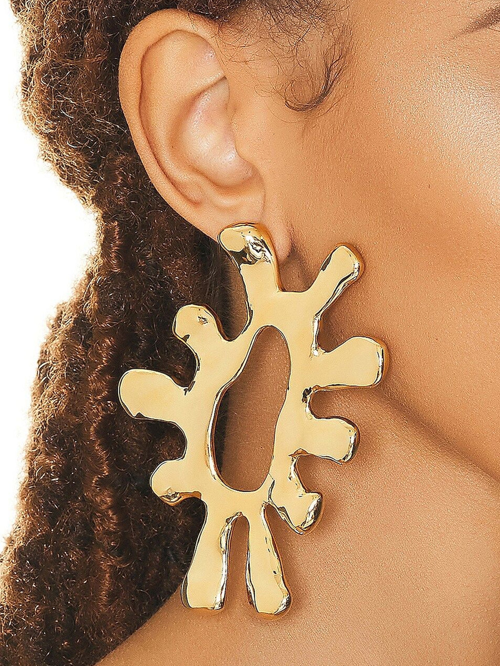 The Sol Hoop Earrings - Yellow Gold