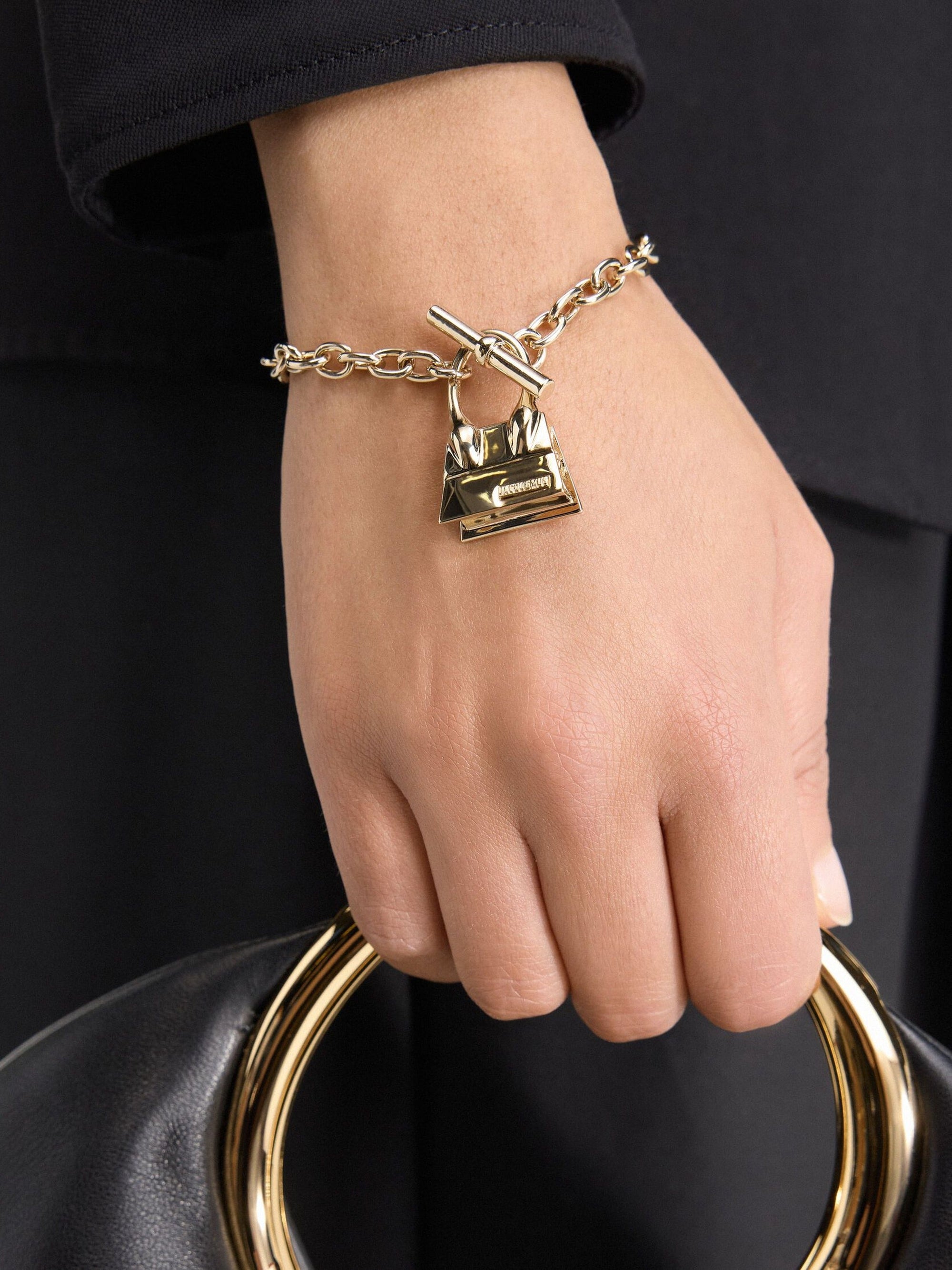LIGHT GOLD LE BRACELET CHIQUITO BARR