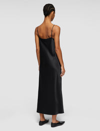Black Robe - Black