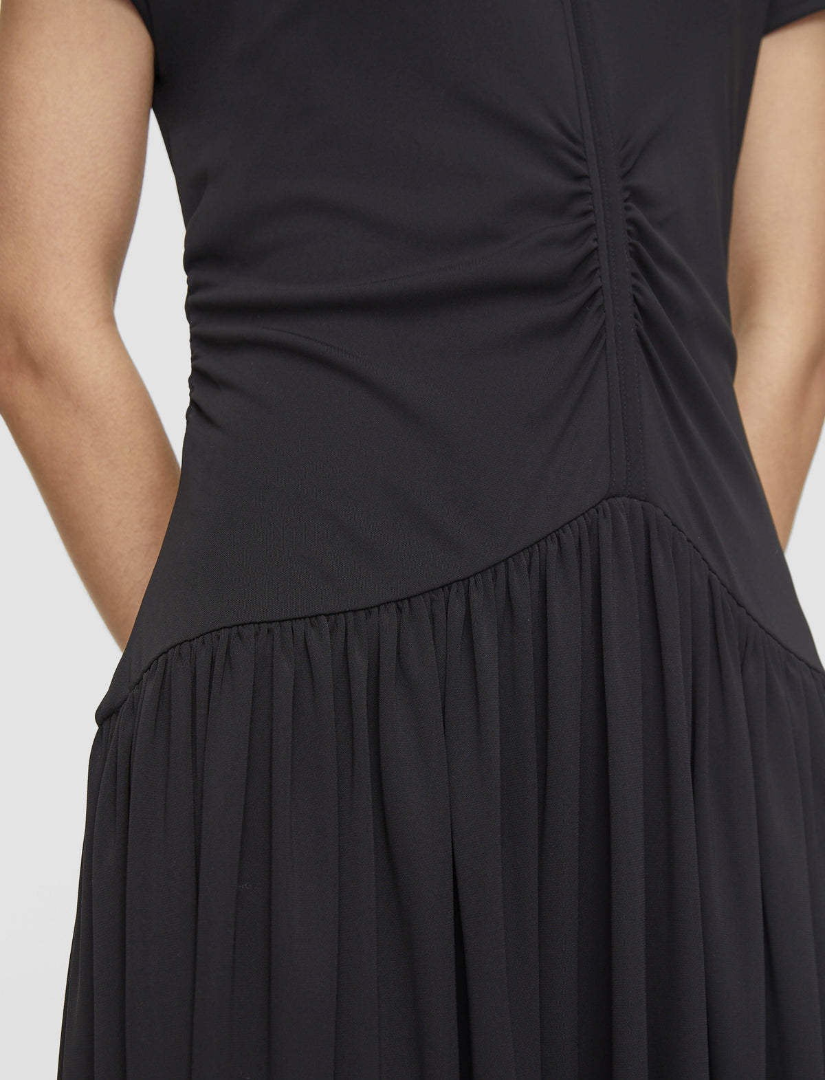 Black Robe - Black