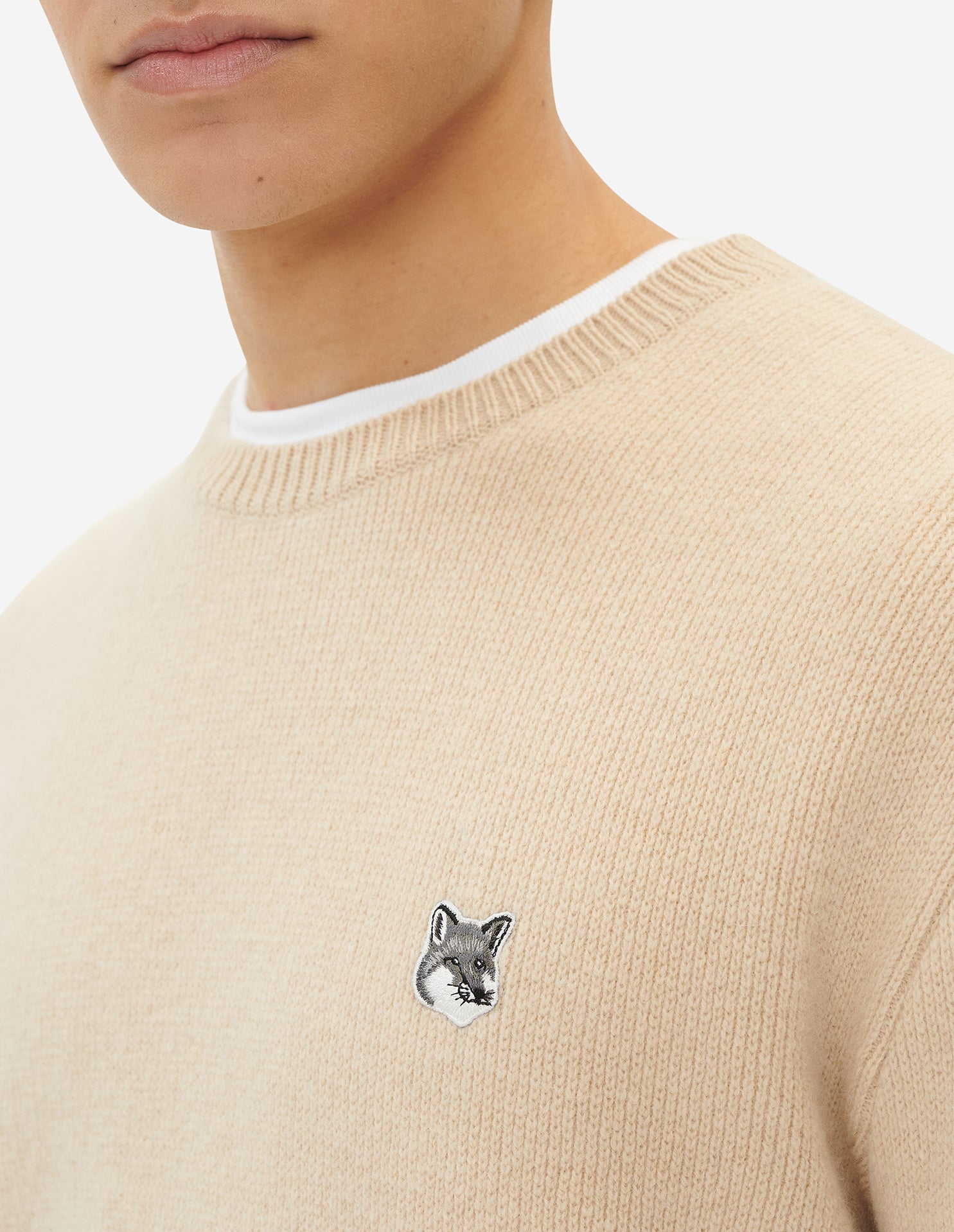 Pull décontracté avec écusson en laine - Beige